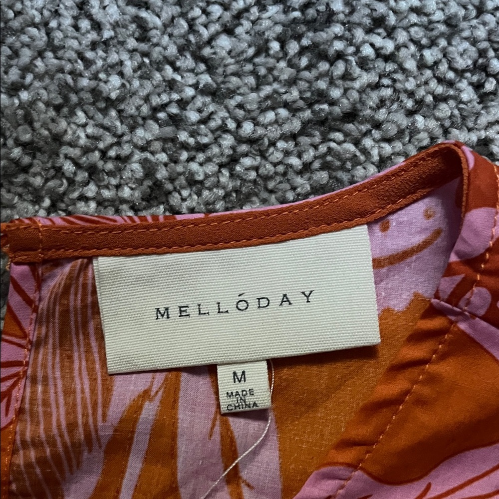 MELLODAY Vibrant Floral Puff Sleeve Blouse - Picture 2 of 3